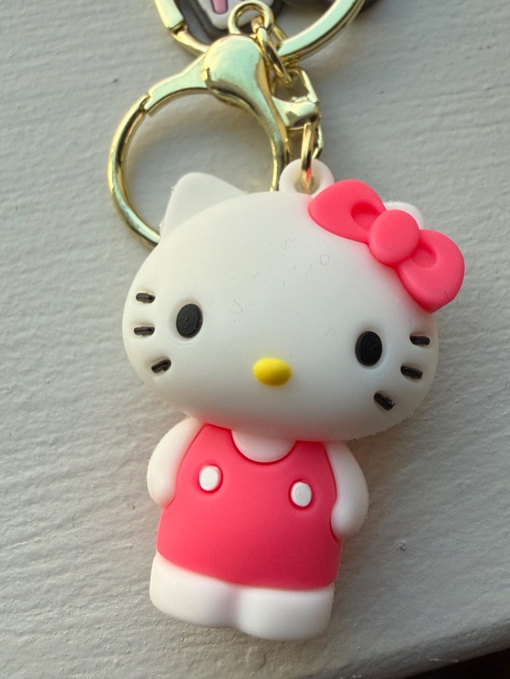 Hello Kitty Pink Keychain - Picture 9 of 9